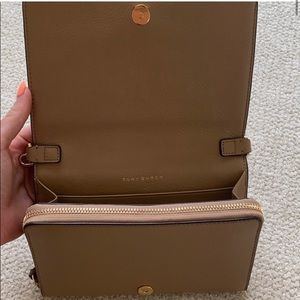 Tory Burch Tan Crossbody Wallet bag